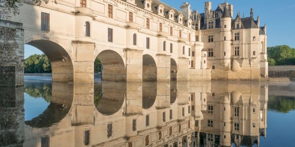 Ophorus Blog - Loire Valley Travel Guide: Châteaux, Landscapes & Refined France (2026)