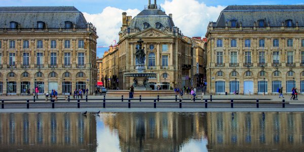 Ophorus Blog - Bordeaux vs Le Verdon: Choosing the Right Shore Excursion (2026)
