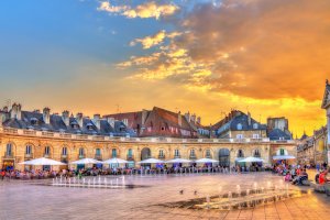 Ophorus Blog - How to Plan a Multi-Day Tour Package in France in 2027