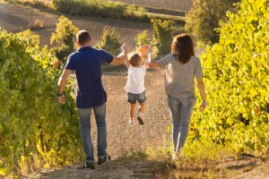 Ophorus Blog - Visiting France with Kids: How to Choose the Right Guided Tour