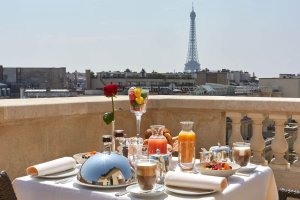 Ophorus Blog - Choosing Accommodation for a France Tour Package