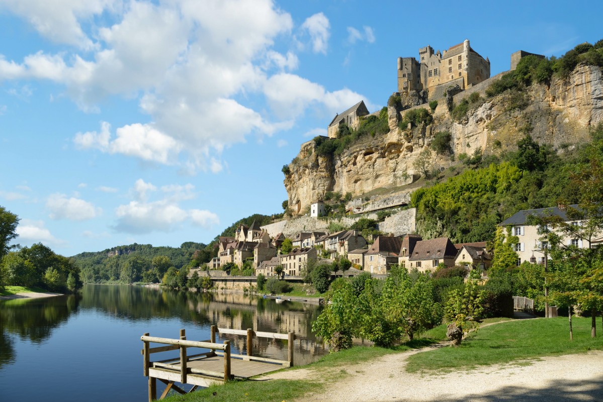 Beynac and La Roque Gageac villages tour from Sarlat
