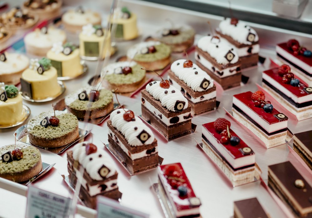 Top 8+ Cheapest Places To Vacation In The Word 5 Chocolate & Pastry Tour