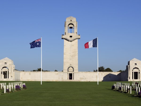 Ophorus Tours - Trenches & Tunnels of the Somme: Private WW1 Tour from Lille