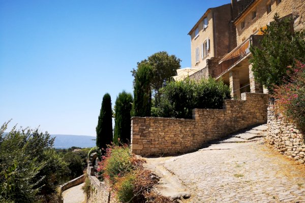 Ophorus Tours - Provence Enchantment: Private Luberon Villages Tour from Marseille