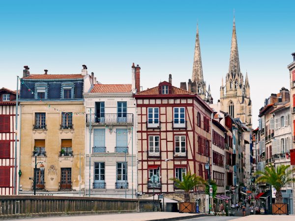 Ophorus Tours - 7-Day Private Bordeaux to San Sebastian Package - 3* Hotel