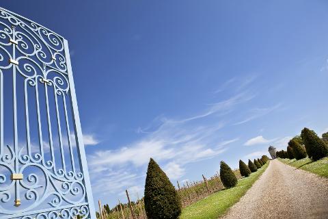 Ophorus Tours - 7-Day Private Bordeaux to San Sebastian Package - 4* Hotel