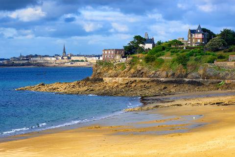 Ophorus Tours - Bayeux Private Transfer to Saint-Malo