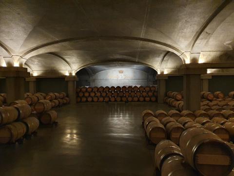 Ophorus Tours - Château d'Yquem Visit & Wine Tasting - Trilogy Tour