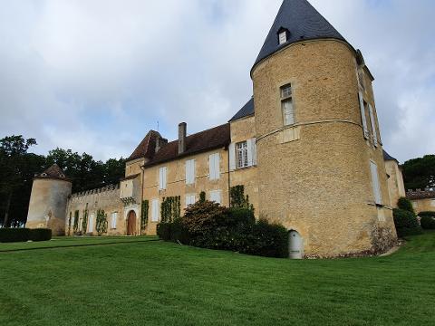 Ophorus Tours - Château d'Yquem Visit & Wine Tasting - Trilogy Tour