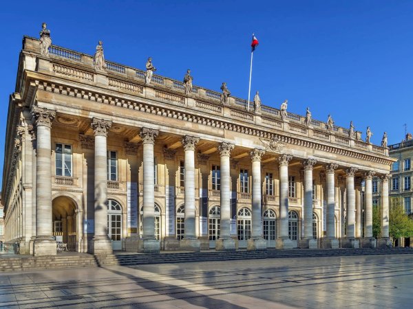 Ophorus Tours - From Pauillac Cruise Port to Visit Bordeaux Private Shore Excursion