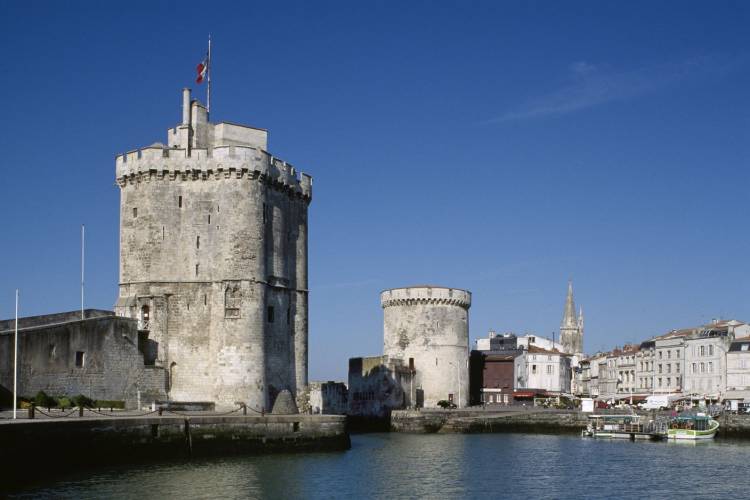 Ophorus Tours - From La Rochelle to Green Venice Private Shore Excursion