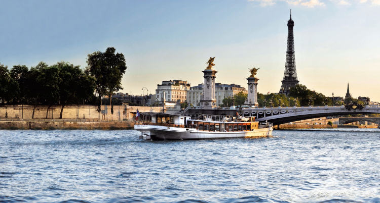 Ophorus Tours - Luxury Seine River Cruise & Fine Dining in Paris