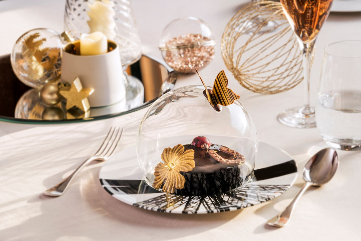 Ophorus Tours - Luxury Seine River Cruise & Fine Dining in Paris