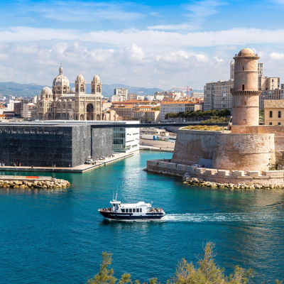 Explore the Vieux-Port