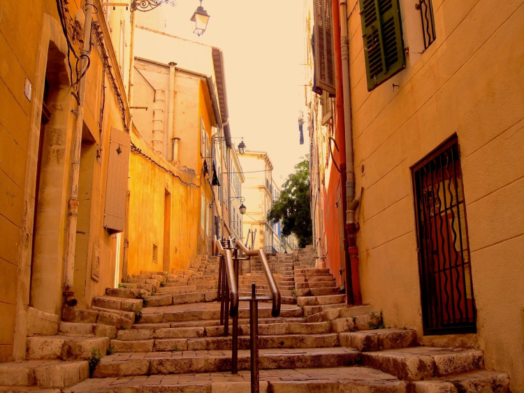 Ophorus Tours - Marseille Private Guided Walking Tour