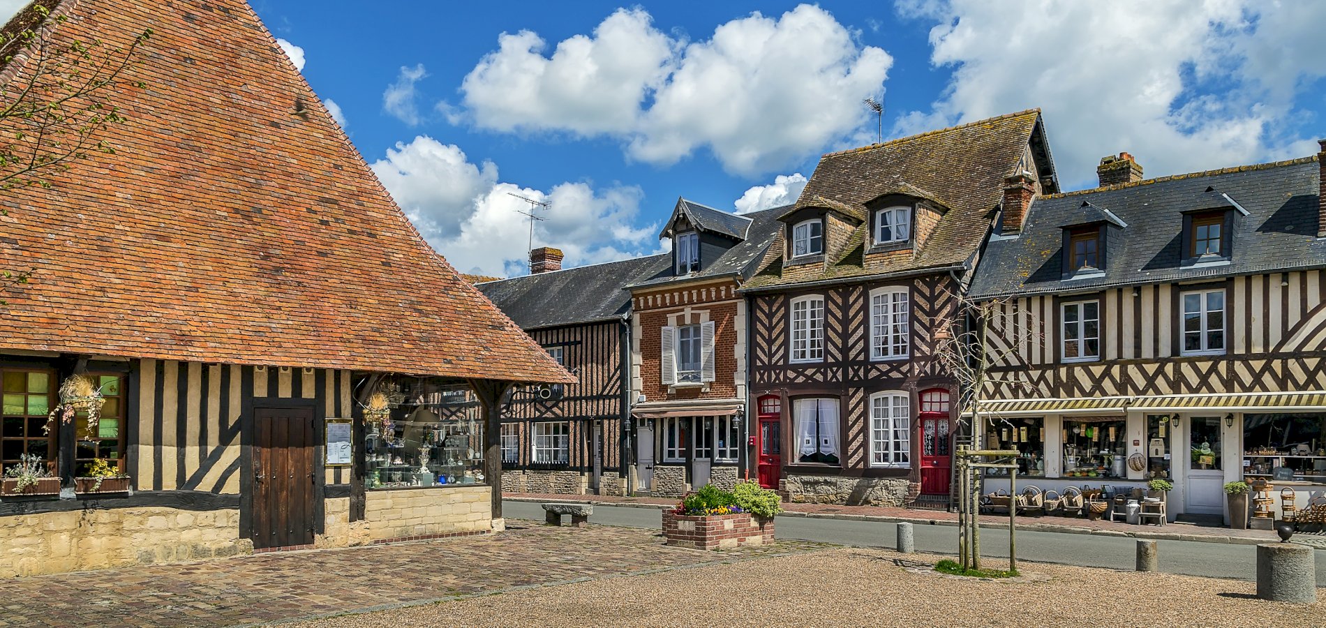 Ophorus Tours - A Private Day Trip from Bayeux to Honfleur, Beuvron & Calvados Tasting