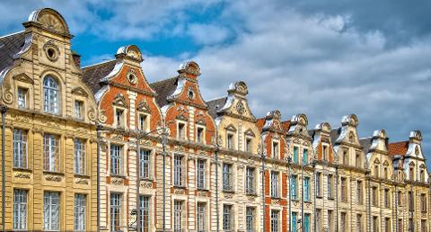 Ophorus Tours - Paris Private Sightseeing Transfer to Lille