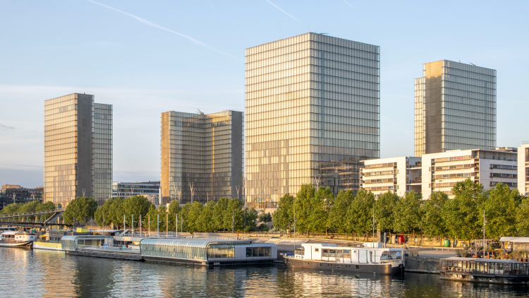 Ophorus Tours - Paris Transfers & Seine Dinner Cruise – Window-Side Dining