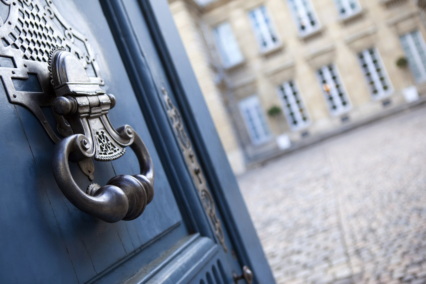 Ophorus Tours - Saint Emilion Private Transfer to Bordeaux
