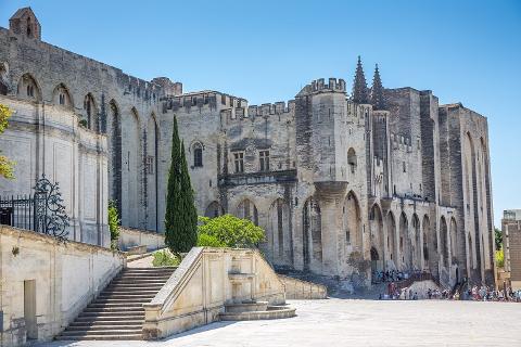 Ophorus Tours - Sarlat la Canéda Private Sightseeing Transfer to Avignon