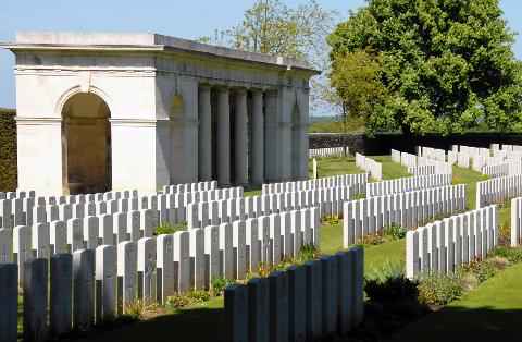 Ophorus Tours - Unveiling Vimy & Somme: Private WW1 Battlefields Tour from Arras