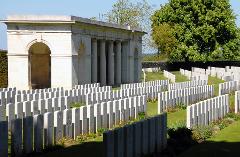 Ophorus Tours - Unveiling Vimy & Somme: Private WW1 Battlefields Tour from Arras