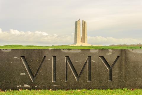Ophorus Tours - Unveiling Vimy & Somme: Private WW1 Battlefields Tour from Arras
