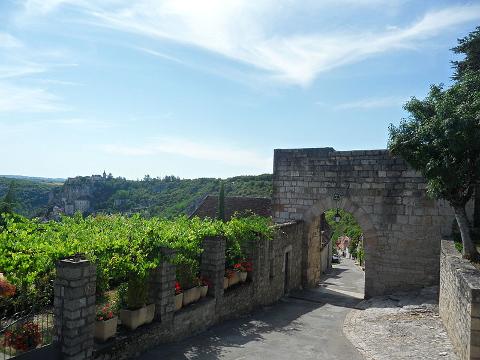 Ophorus Tours - From Toulouse to Rocamadour Private Transfer