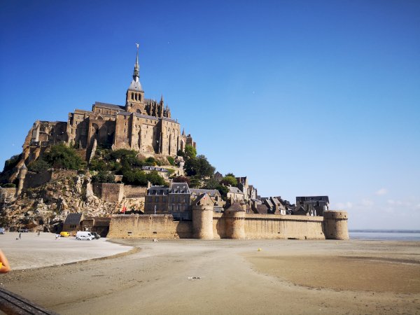Ophorus Tours - 10-Day Private Normandy, Loire Valley & Bordeaux Package - 4* Hotel