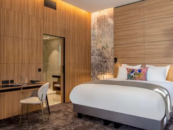 Hotel Elysia (Paris) / Villa Lara (Bayeux) / Hotel Les Trésorières (Tours) - or similar