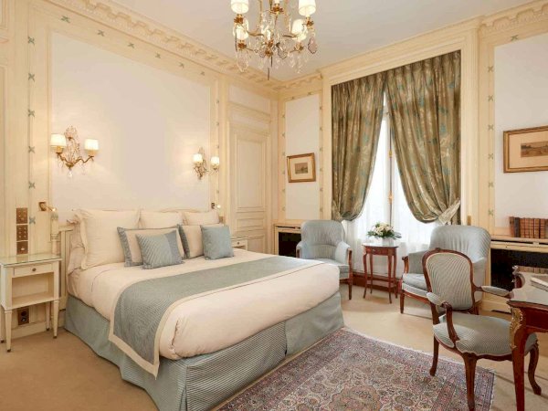 Ophorus Tours - Hotel La Bourdonnais (or similar)