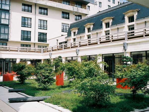 Ophorus Tours - Hôtel de la Paix (Reims) - Hôtel Cour du Corbeau (Strasbourg) - Hostellerie du Chapeau Rouge (Dijon