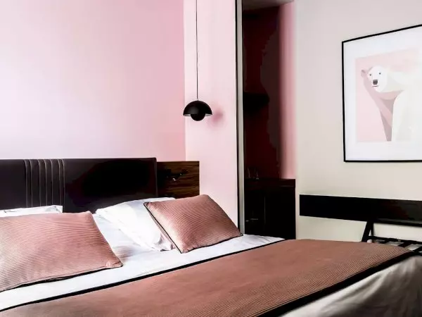 Hostellerie du Chapeau Rouge (or similar)