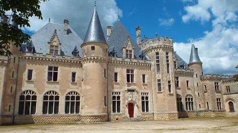 Ophorus Tours - Discover Dordogne: Private Sightseeing Transfer from Bordeaux to Sarlat