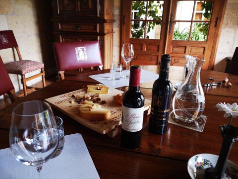 Ophorus Tours - Discover Saint-Emilion's Finest: Grand Cru Chateau, Gourmet Lunch & Monuments