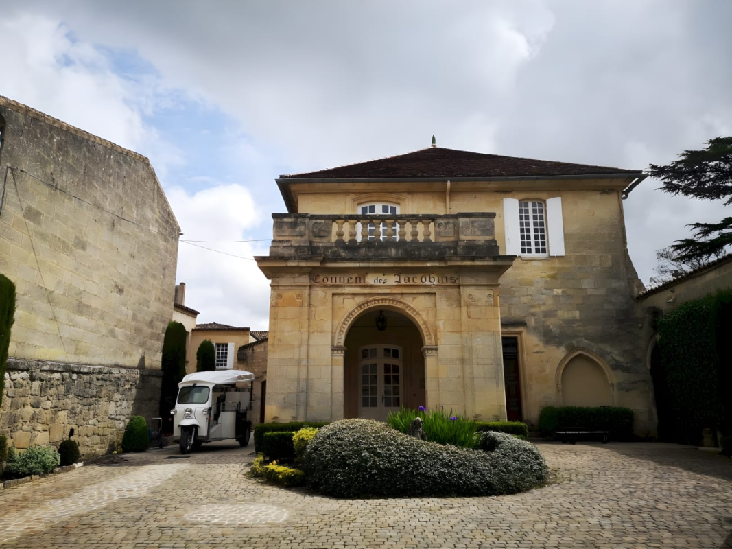 Ophorus Tours - Discover Saint-Émilion's Finest: Grand Cru Chateau, Gourmet Lunch & Monuments