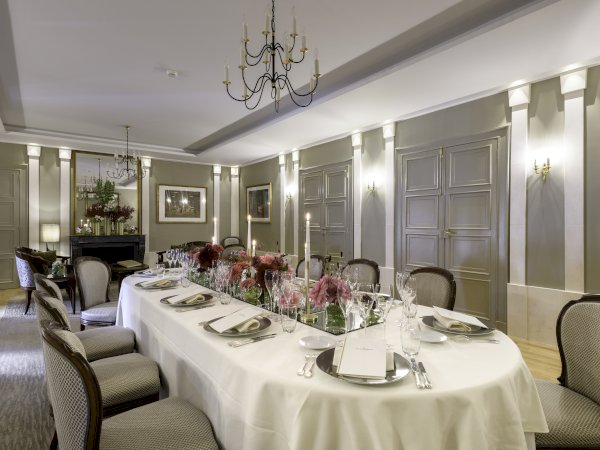 Ophorus Tours - Epernay Bubbles: Private Champagne Houses & Tastings