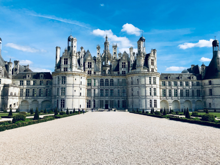 Ophorus Tours - Select Private Tour: Chambord Castle Visit with Exclusive Wine Tasting 