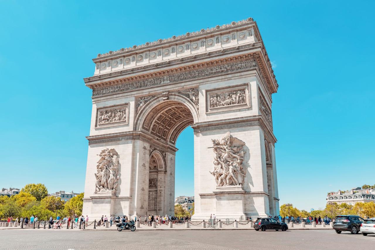 Ophorus Tours - Art & Adventure: Private Panoramic Tour of Paris & Tailored Louvre Visit