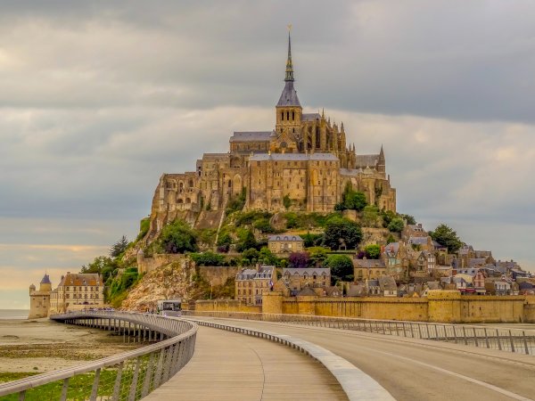 Ophorus Tours - 4-Day Small Group Normandy Package - Bayeux - 3* Hotel