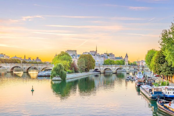 Ophorus Tours - 4-Day Small Group Paris Vacations Package - 3* Hotel