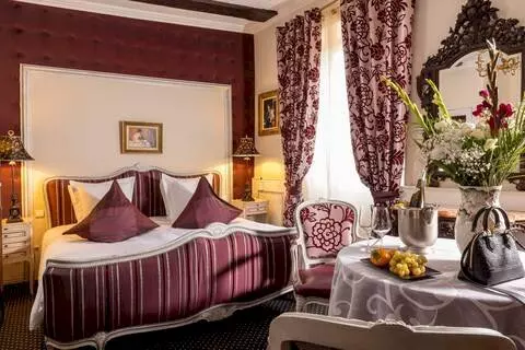 Hotel Le Maréchal (or similar)