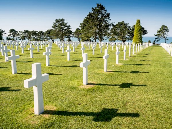 Ophorus Tours - Helicopter Tour from Paris to Normandy D-Day landing beaches
