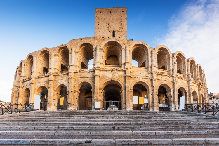 Ophorus Tours - History & Beauty: Arles & Les Baux Private Shore Trip from Marseille