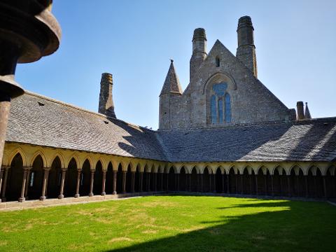 Ophorus Tours - History & Beauty: Mont Saint-Michel Private Tour from Caen