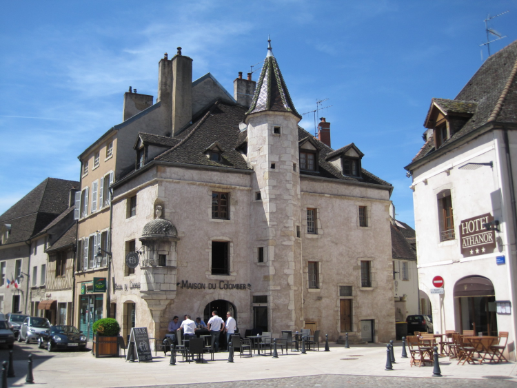 Ophorus Tours - Indulge in Burgundy's Grands Crus: Private Wine Tour from Beaune