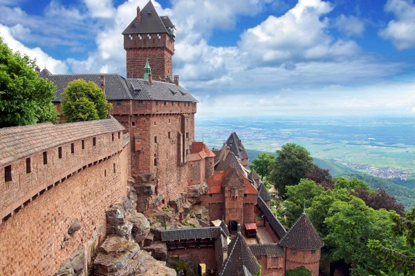 Ophorus Tours - Alsace Day Tour: From Strasbourg to Colmar, Riquewihr & Haut Koenigsbourg (2026)