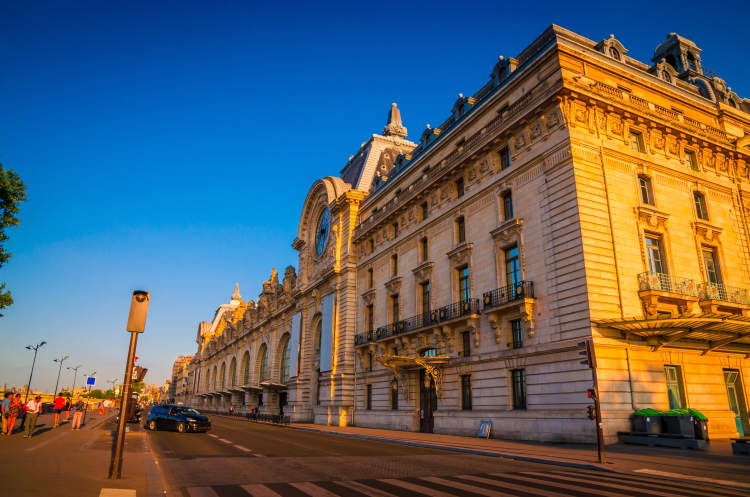 Ophorus Tours - Paris Seine River Dinner Cruise with Return Transfers – VIP Front Window Seating