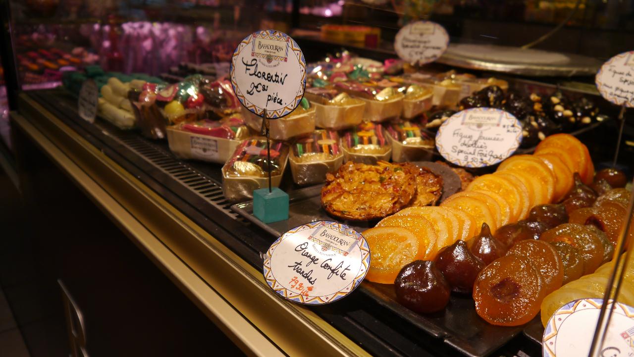 Ophorus Tours - Taste of Lyon: Shared Food Tour at Les Halles de Lyon Paul Bocuse